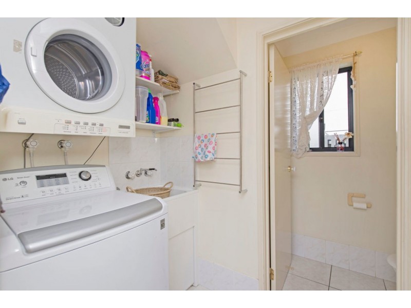 15/1 Hervey Street, Pacific Pines QLD 4211