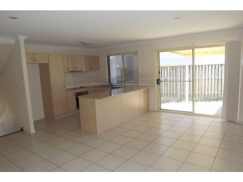 11 Amaray Drive, Upper Coomera QLD 4209