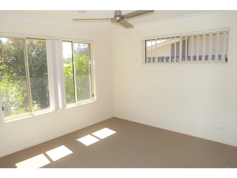 11 Amaray Drive, Upper Coomera QLD 4209