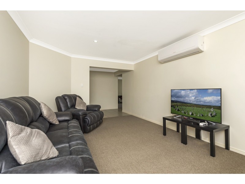 15 Hasemann Crescent, Upper Coomera QLD 4209