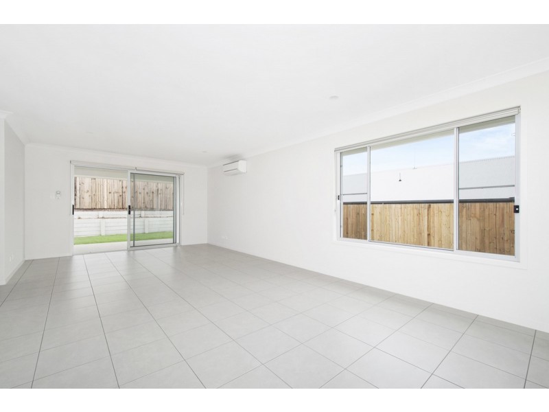 62 Edgeware Road, Pimpama QLD 4209