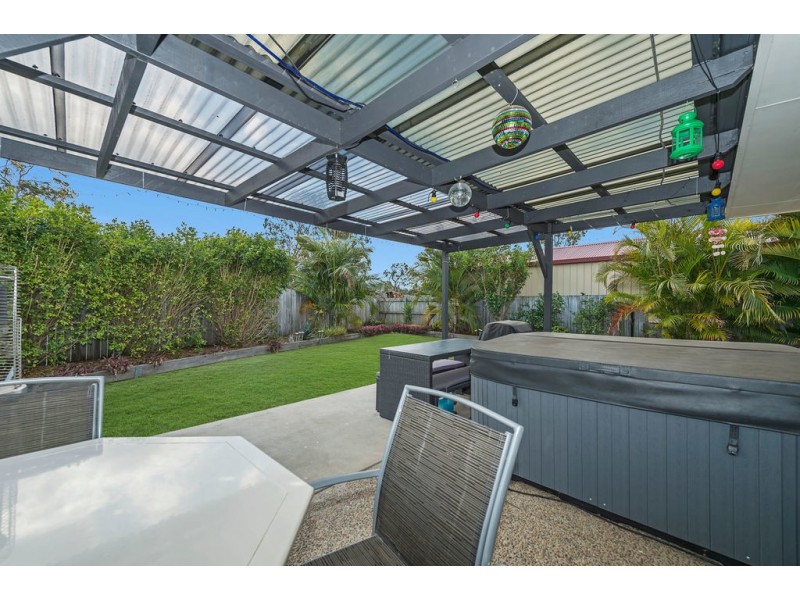 33 Bedroff Street, Upper Coomera QLD 4209