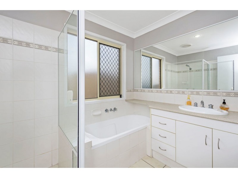 33 Bedroff Street, Upper Coomera QLD 4209