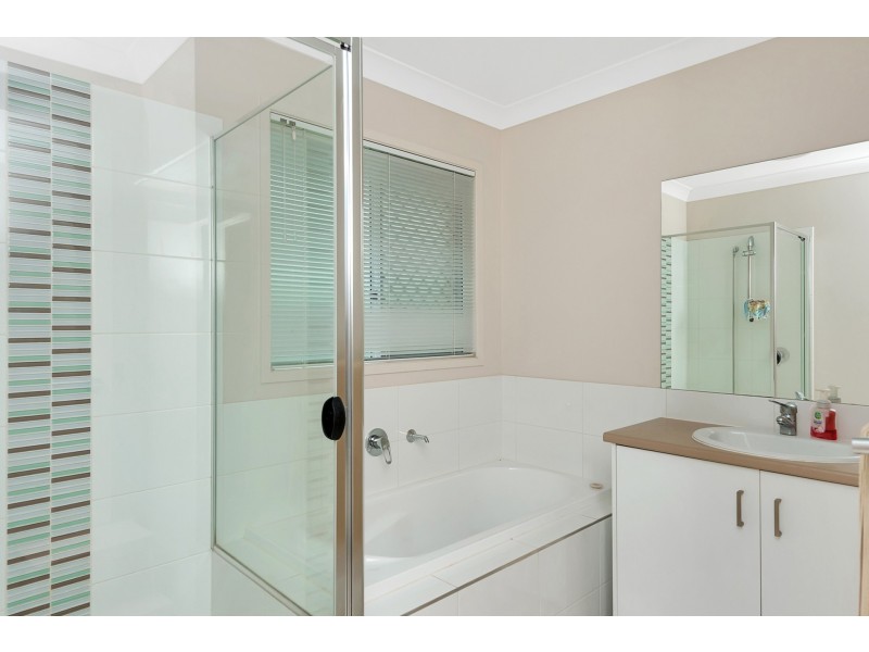 25 Parkvista Circuit, Coomera QLD 4209