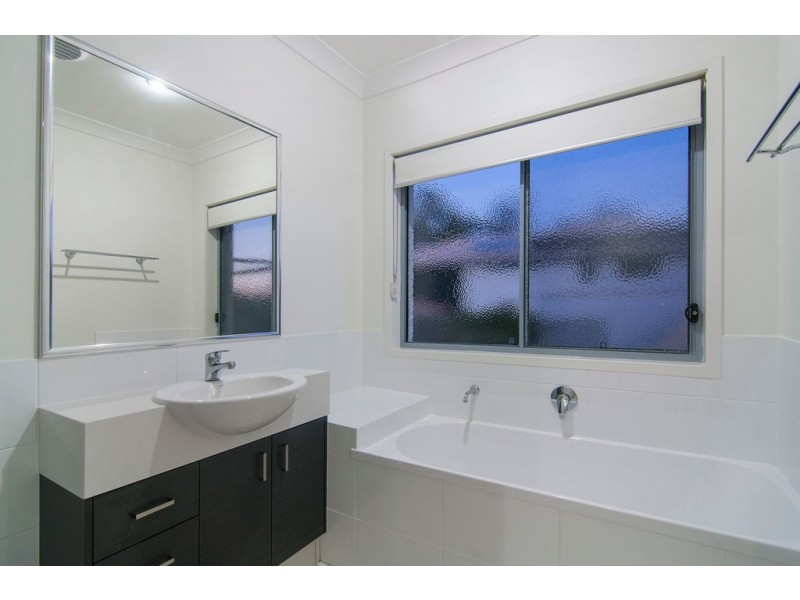 5 Major Mitchell Drive, Upper Coomera QLD 4209