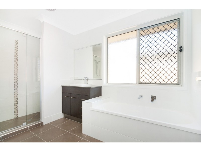 36 Longstaff Street, Pimpama QLD 4209