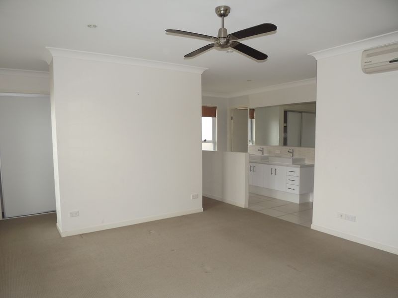 6 Runway Drive, Upper Coomera QLD 4209