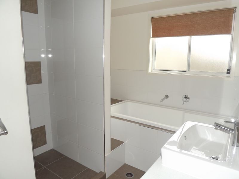 6 Runway Drive, Upper Coomera QLD 4209