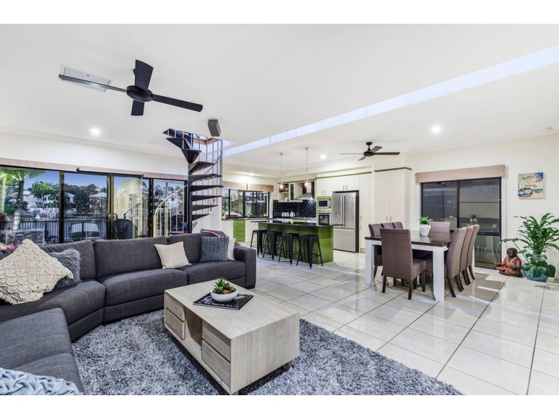 7 Ripple Court, Coomera Waters QLD 4209