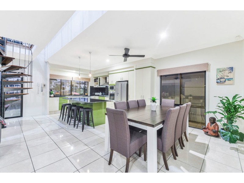 7 Ripple Court, Coomera Waters QLD 4209