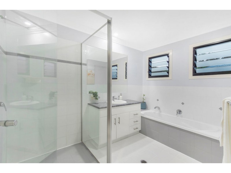 7 Ripple Court, Coomera Waters QLD 4209