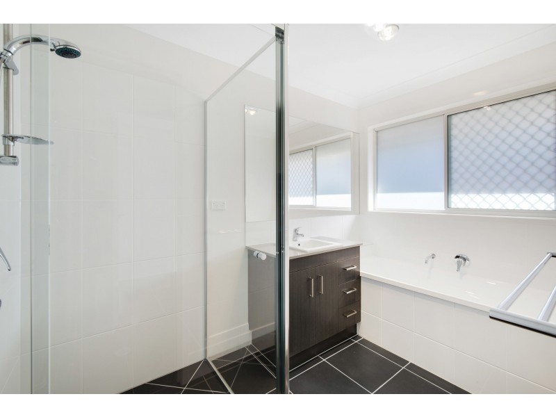 10 Aspect Street, Pimpama QLD 4209