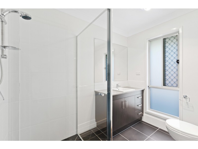 10 Aspect Street, Pimpama QLD 4209