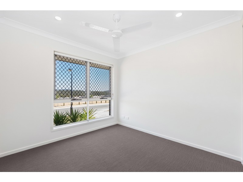 10 Aspect Street, Pimpama QLD 4209