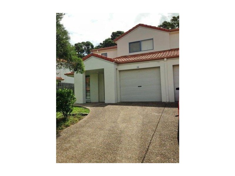 18/2 Studio Drive, Pacific Pines QLD 4211