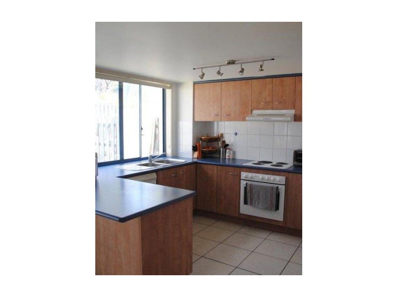 18/2 Studio Drive, Pacific Pines QLD 4211