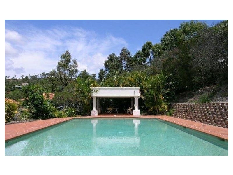 18/2 Studio Drive, Pacific Pines QLD 4211