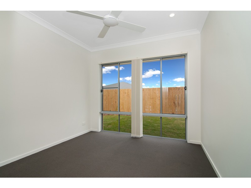 55 Apple Berry Avenue, Coomera QLD 4209