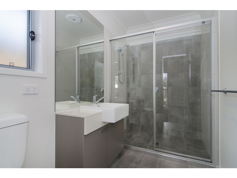 55 Apple Berry Avenue, Coomera QLD 4209