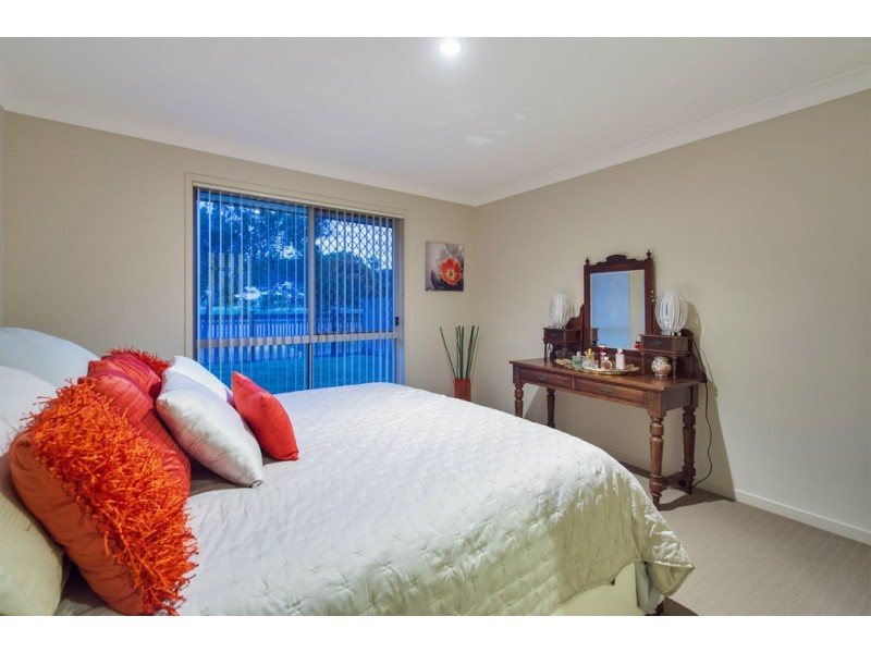 17 Homestead Circuit, Maudsland QLD 4210