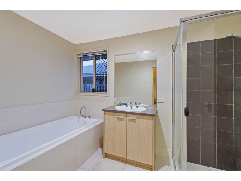 17 Homestead Circuit, Maudsland QLD 4210