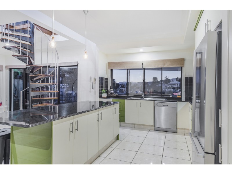 7 Ripple Court, Coomera Waters QLD 4209