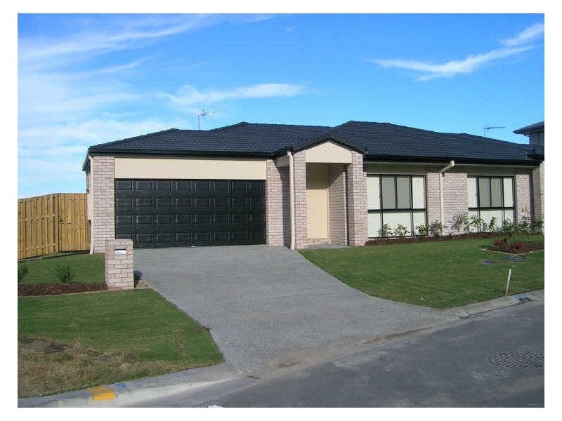 2/15 Stacer Street, Upper Coomera QLD 4209