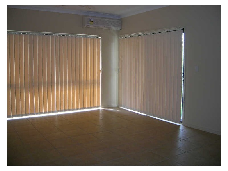 2/15 Stacer Street, Upper Coomera QLD 4209