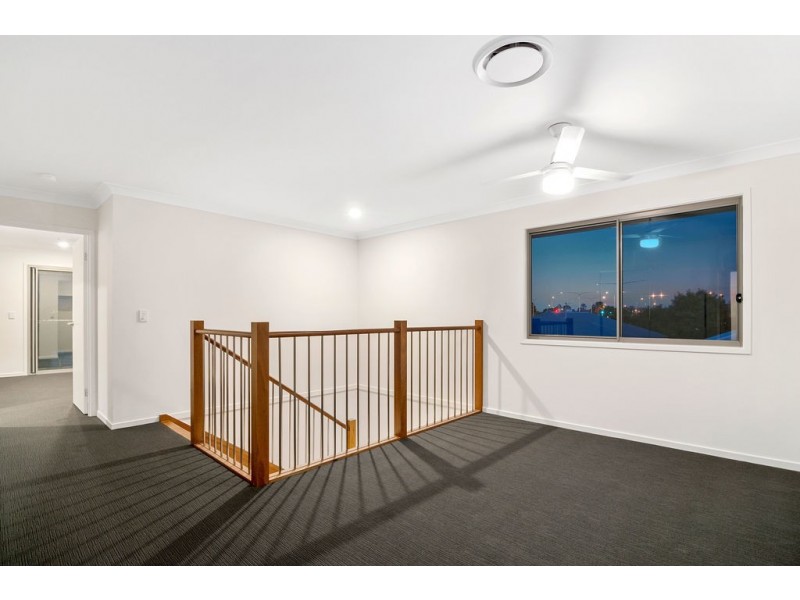 2 Oxenford Place, Oxenford QLD 4210