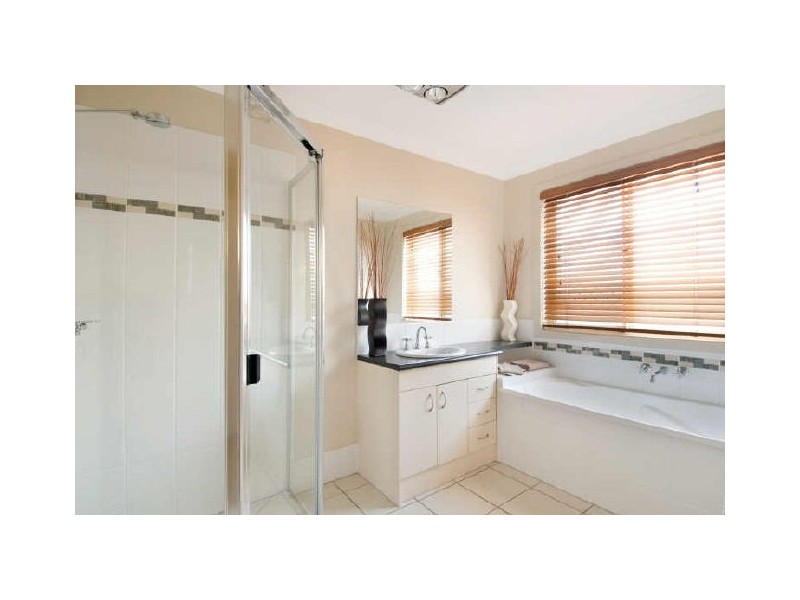 3 Worth Court, Upper Coomera QLD 4209