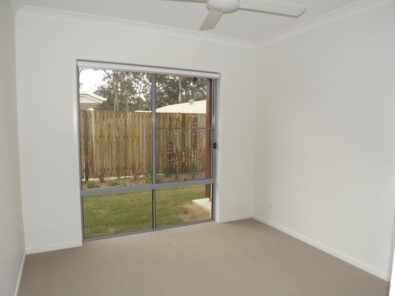 12 Hoop Pine Circuit, Coomera QLD 4209