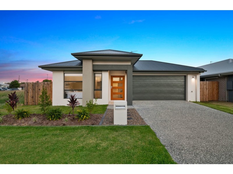 4 Alva Court, Oxenford QLD 4210