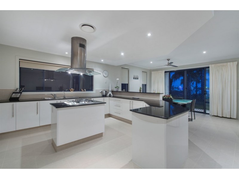 14 Brindabella Close, Coomera Waters QLD 4209