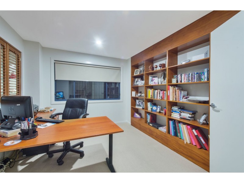 14 Brindabella Close, Coomera Waters QLD 4209