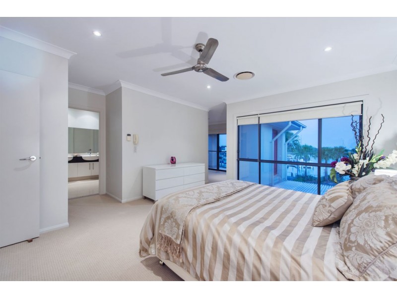 14 Brindabella Close, Coomera Waters QLD 4209