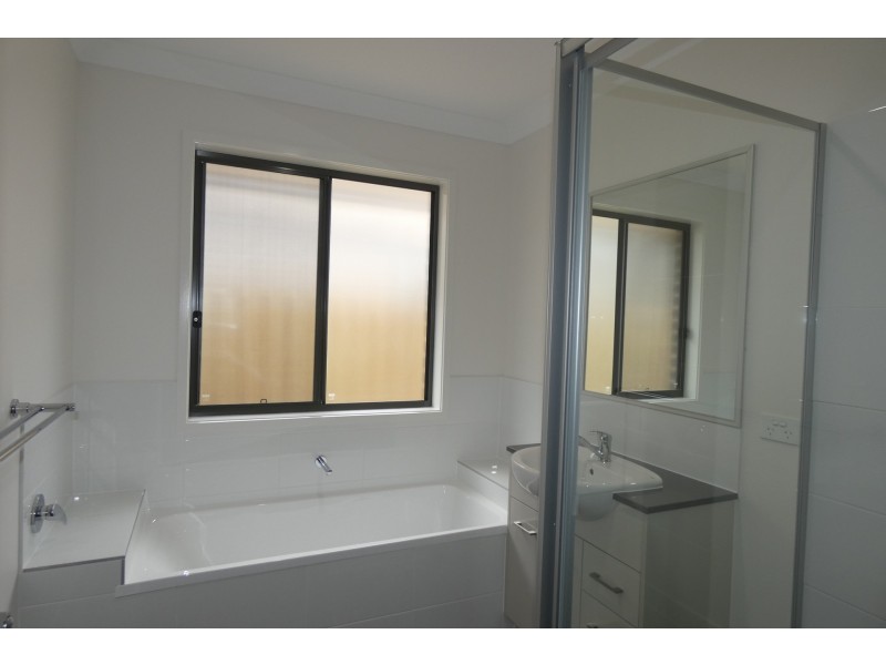 5 Seabank Court, Coomera QLD 4209