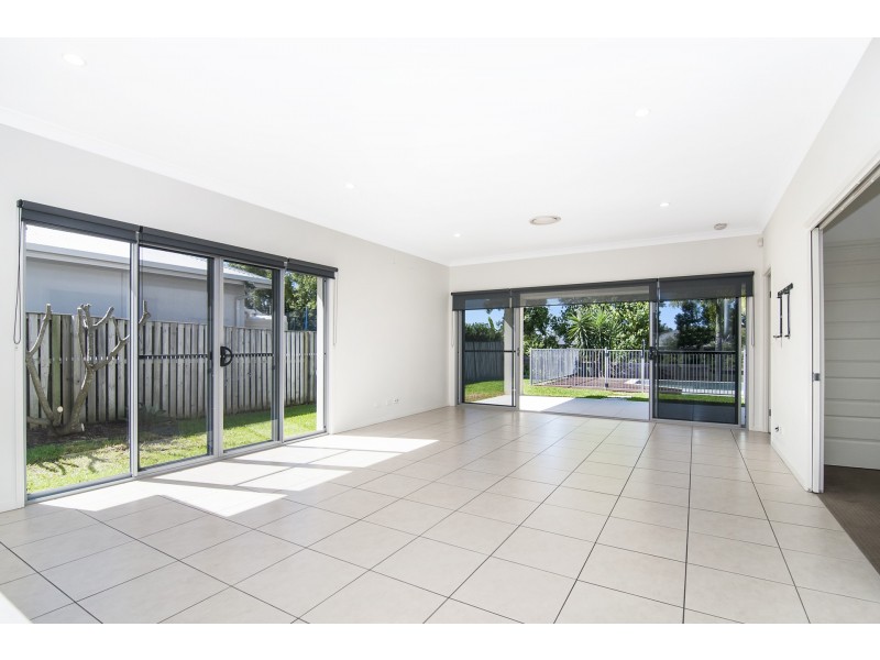 22 Peregrine Crescent, Coomera QLD 4209