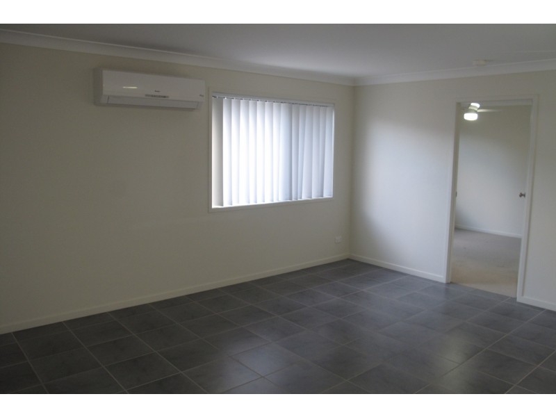 1a John Crescent, Pimpama QLD 4209