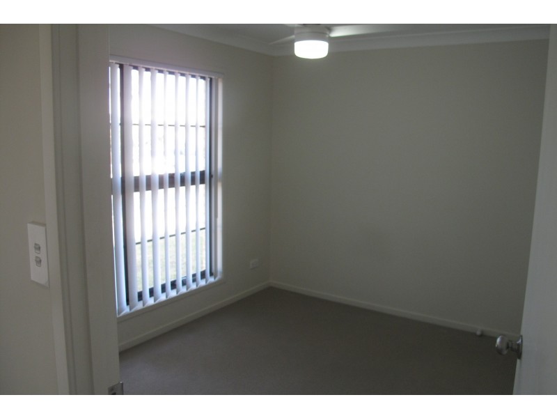 1a John Crescent, Pimpama QLD 4209