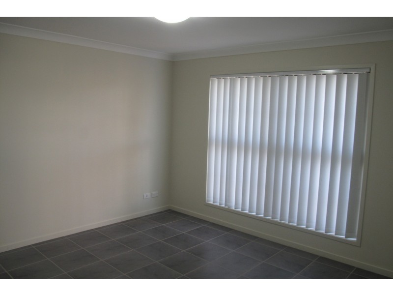 1a John Crescent, Pimpama QLD 4209