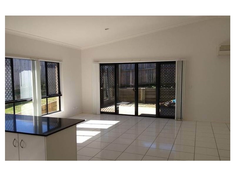 10 Santana Road, Coomera QLD 4209