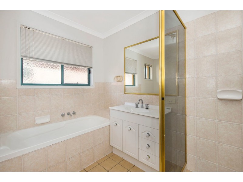 6 Amberwood Drive, Upper Coomera QLD 4209