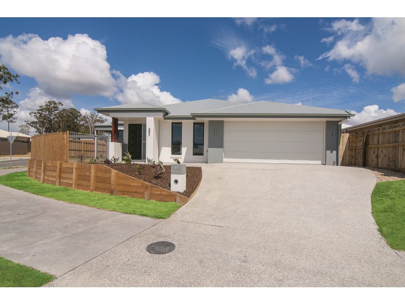 38 Dixon Drive, Pimpama QLD 4209