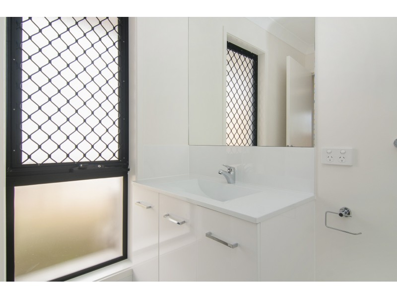 38 Dixon Drive, Pimpama QLD 4209