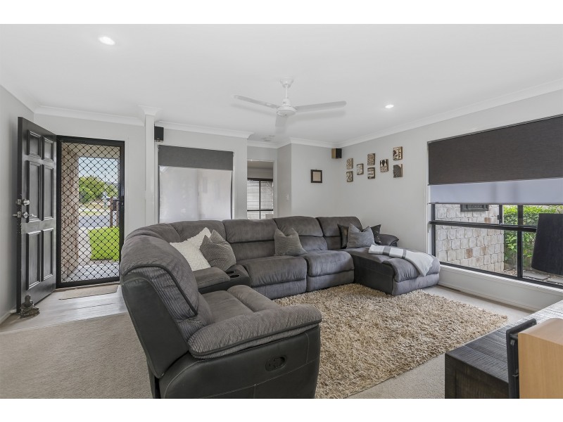 16 Prefect Close, Upper Coomera QLD 4209