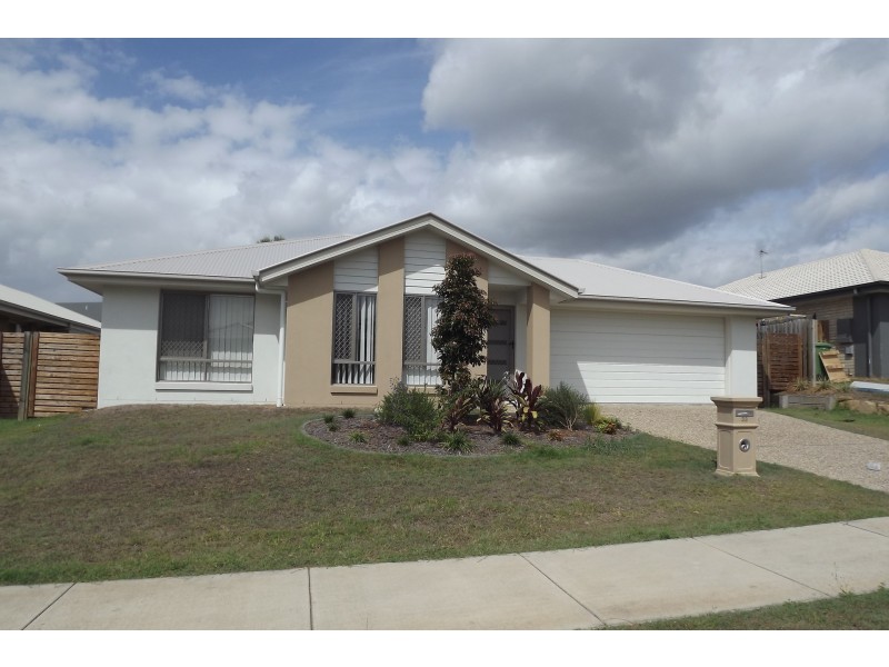 33 Parkvista Circuit, Coomera QLD 4209