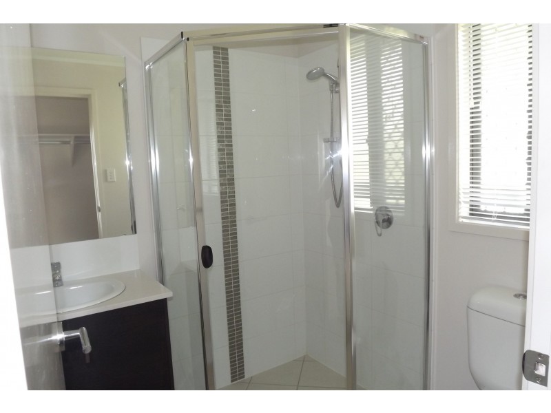 33 Parkvista Circuit, Coomera QLD 4209