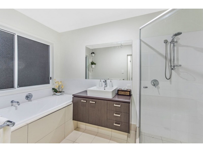 3 Wolseley Way, Upper Coomera QLD 4209