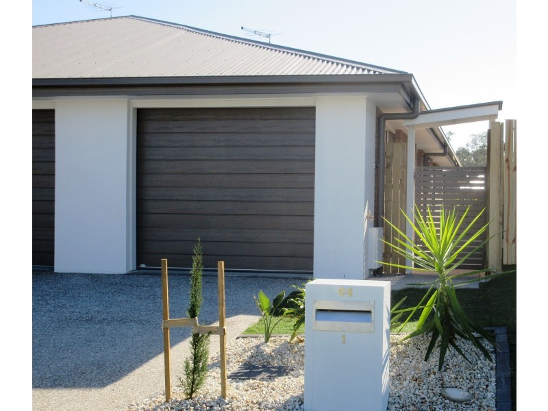 1/64 Milbrook Crescent, Pimpama QLD 4209