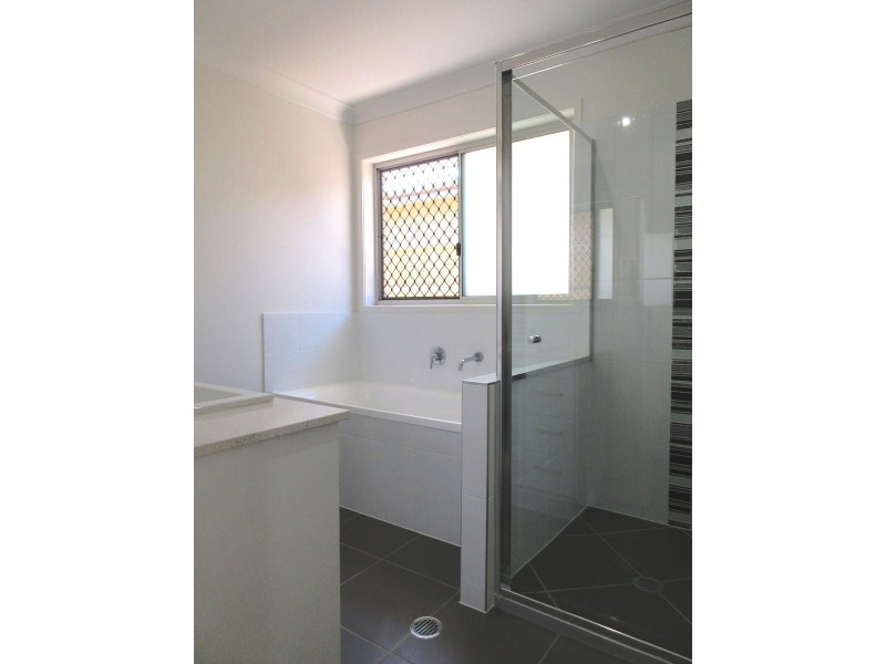 1/64 Milbrook Crescent, Pimpama QLD 4209